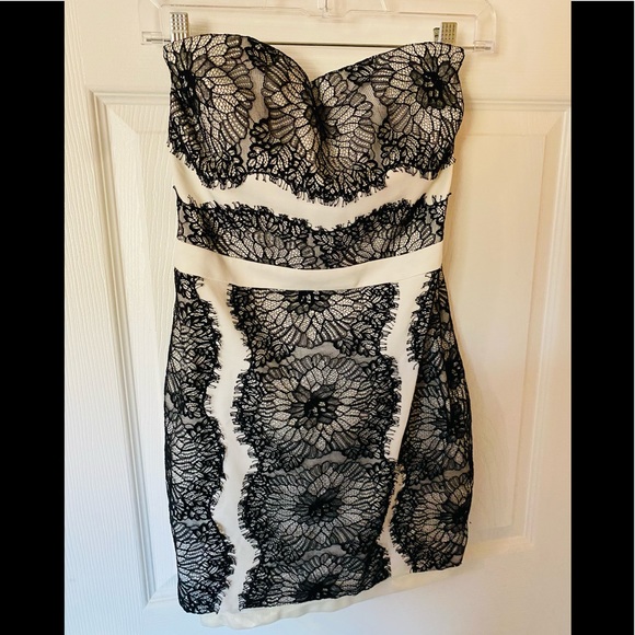 Bebe Body Con Dress Lace Strapless Black & White - Picture 2 of 9